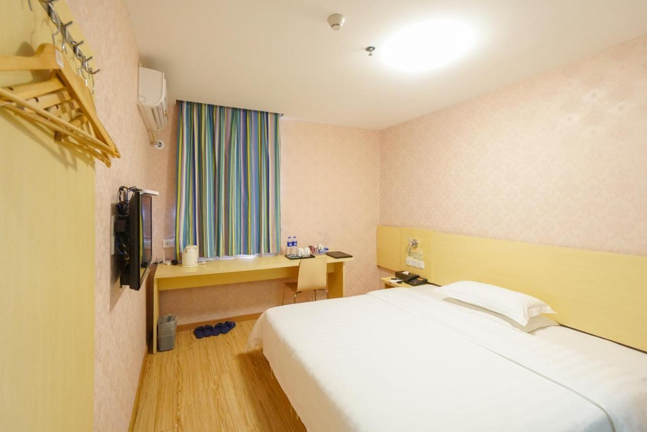 Jia Mei Xin Holiday Hotel Baiyun Airport Branch Guangzhou Luaran gambar