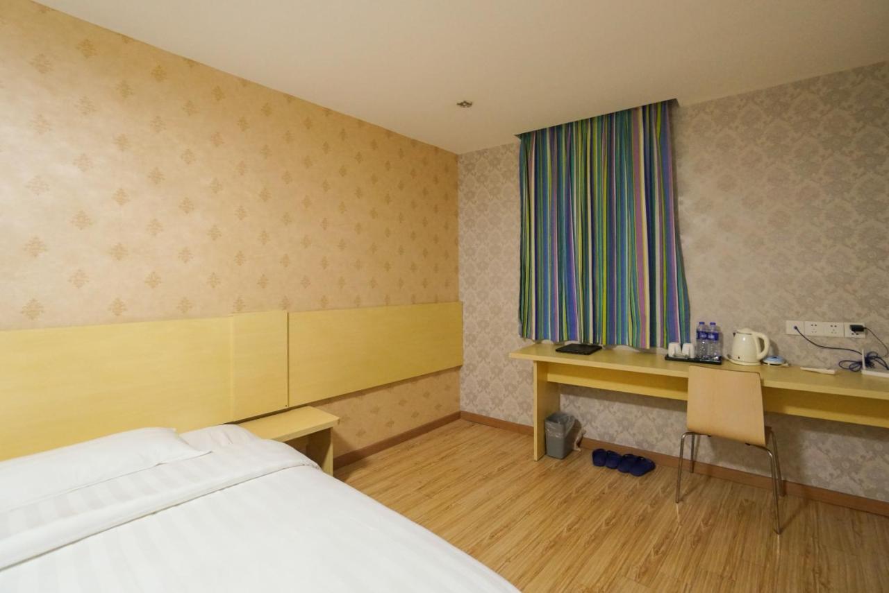 Jia Mei Xin Holiday Hotel Baiyun Airport Branch Guangzhou Luaran gambar